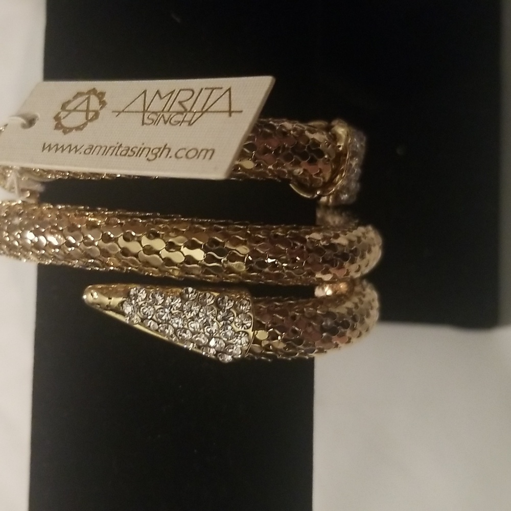 Women's Amrita Singh Bracelet; Goldtone Rhinestones and Simulated Onyx Stones - Picture 2 of 9